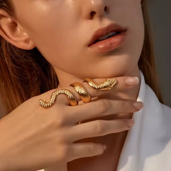 New Anthropologe sepentiGold Snake Ring - Picture 1 of 11